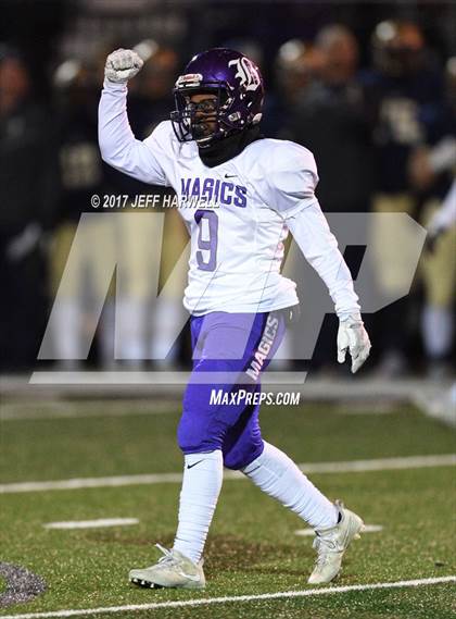 Thumbnail 3 in Archbishop Hoban vs. Barberton (OHSAA Division II Region 5 Final) photogallery.