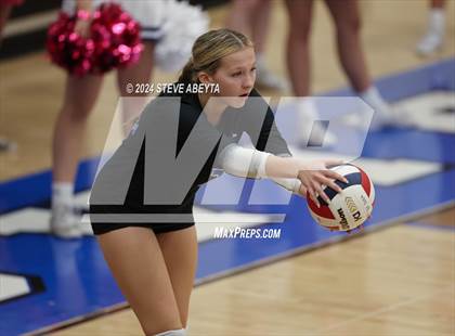 Thumbnail 1 in Eaglecrest @ Grandview photogallery.