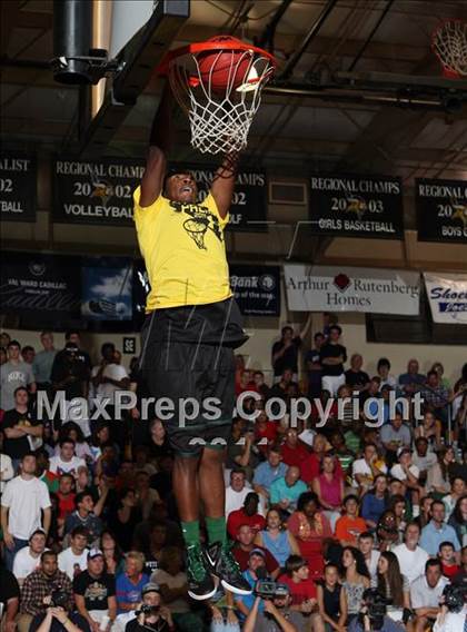 Thumbnail 1 in Slam Dunk Contest (City of Palms Classic) photogallery.