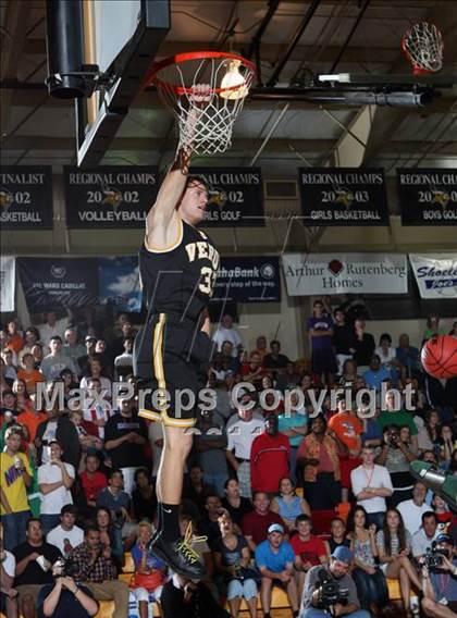 Thumbnail 2 in Slam Dunk Contest (City of Palms Classic) photogallery.