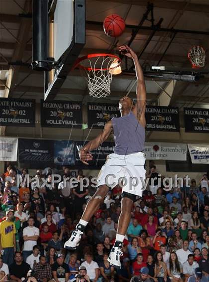 Thumbnail 2 in Slam Dunk Contest (City of Palms Classic) photogallery.
