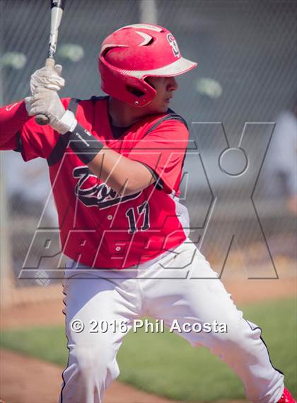 Thumbnail 1 in Alhambra Moors vs Sierra Vista Dons photogallery.