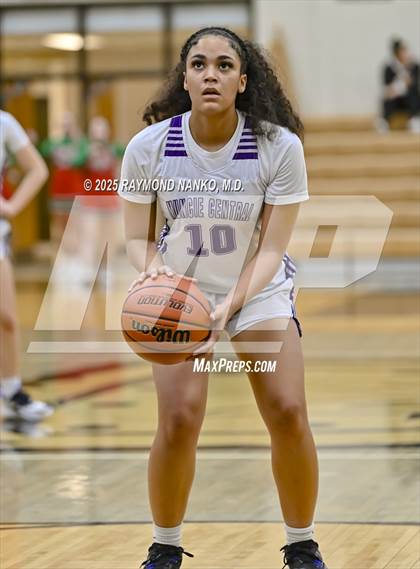Thumbnail 3 in Anderson vs. Muncie Central (IHSAA 4A Section 10 First Round)  photogallery.