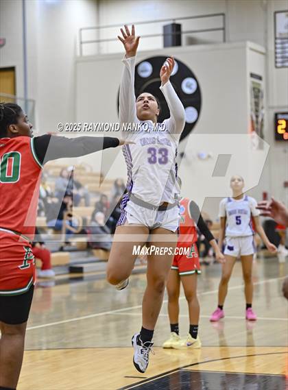 Thumbnail 3 in Anderson vs. Muncie Central (IHSAA 4A Section 10 First Round)  photogallery.