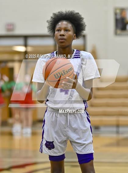 Thumbnail 2 in Anderson vs. Muncie Central (IHSAA 4A Section 10 First Round)  photogallery.