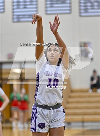 Thumbnail 2 in Anderson vs. Muncie Central (IHSAA 4A Section 10 First Round)  photogallery.