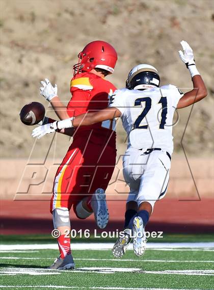 Thumbnail 2 in JV: Cathedral Catholic vs. Central Catholic photogallery.