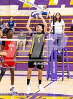 Photo from the gallery "James Logan @ Kennedy"