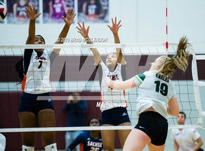 Thumbnail 2 in Sachse vs Propser (UIL 6A Region 2 Regional Quarterfinals) photogallery.