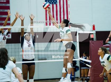 Thumbnail 3 in Sachse vs Propser (UIL 6A Region 2 Regional Quarterfinals) photogallery.