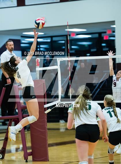 Thumbnail 3 in Sachse vs Propser (UIL 6A Region 2 Regional Quarterfinals) photogallery.