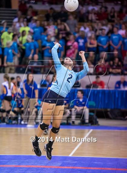 Thumbnail 2 in Valley vs. Platte Valley (CHSAA 3A Playoff) photogallery.
