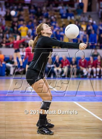 Thumbnail 1 in Valley vs. Platte Valley (CHSAA 3A Playoff) photogallery.