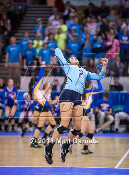 Thumbnail 1 in Valley vs. Platte Valley (CHSAA 3A Playoff) photogallery.