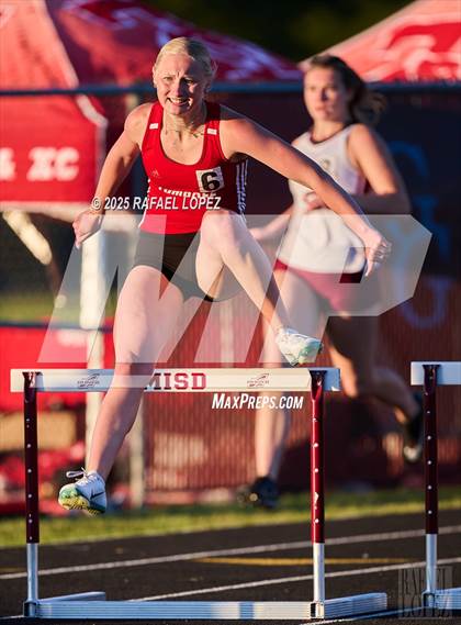 Thumbnail 1 in Dog Pound Invitational (300M Hurdles) photogallery.