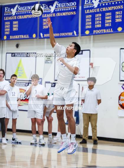 Thumbnail 3 in Loyola @ El Segundo photogallery.