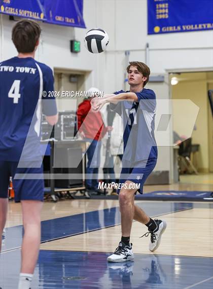 Thumbnail 1 in Loyola @ El Segundo photogallery.
