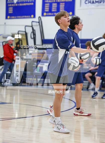 Thumbnail 3 in Loyola @ El Segundo photogallery.
