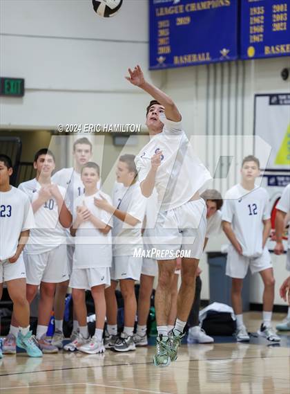 Thumbnail 3 in Loyola @ El Segundo photogallery.