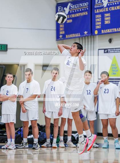 Thumbnail 3 in Loyola @ El Segundo photogallery.