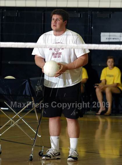 Thumbnail 2 in Laguna Beach vs. Parker (CIF SoCal D3 Final) photogallery.