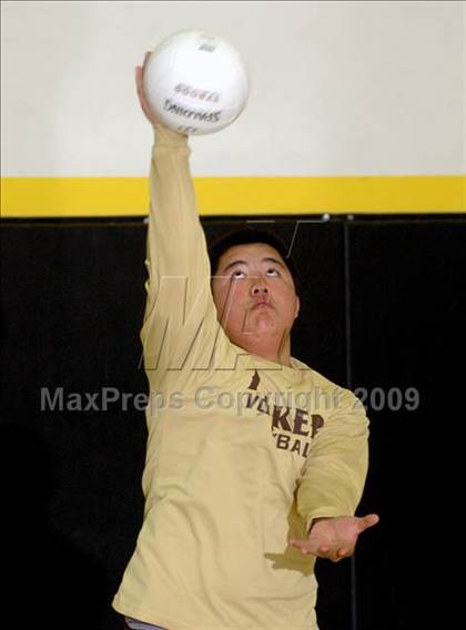 Thumbnail 1 in Laguna Beach vs. Parker (CIF SoCal D3 Final) photogallery.