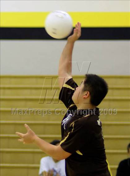 Thumbnail 3 in Laguna Beach vs. Parker (CIF SoCal D3 Final) photogallery.