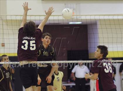 Thumbnail 2 in Laguna Beach vs. Parker (CIF SoCal D3 Final) photogallery.