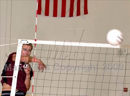 Thumbnail 3 in Laguna Beach vs. Parker (CIF SoCal D3 Final) photogallery.