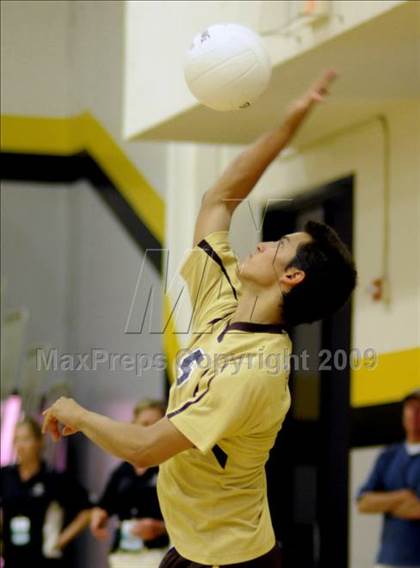 Thumbnail 2 in Laguna Beach vs. Parker (CIF SoCal D3 Final) photogallery.