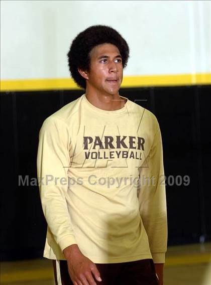 Thumbnail 1 in Laguna Beach vs. Parker (CIF SoCal D3 Final) photogallery.