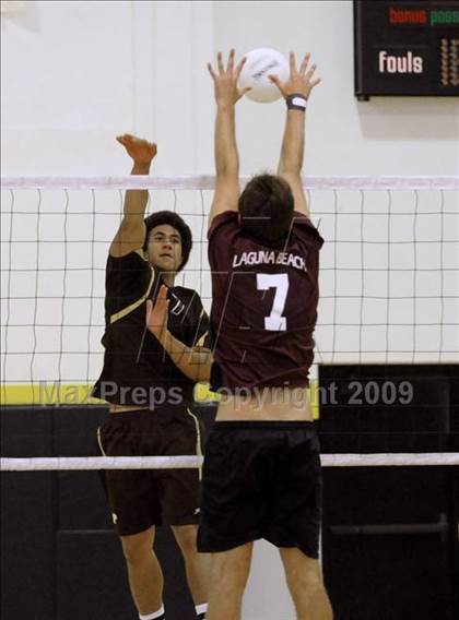 Thumbnail 3 in Laguna Beach vs. Parker (CIF SoCal D3 Final) photogallery.
