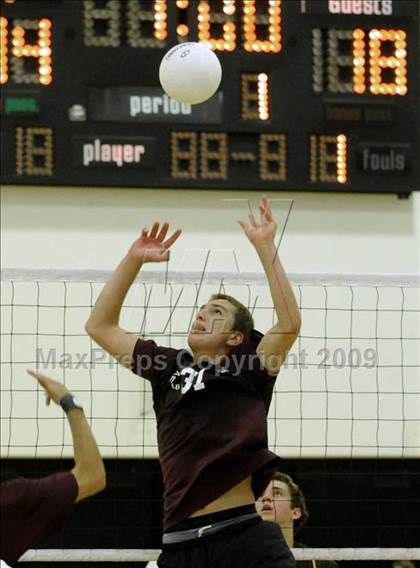 Thumbnail 1 in Laguna Beach vs. Parker (CIF SoCal D3 Final) photogallery.