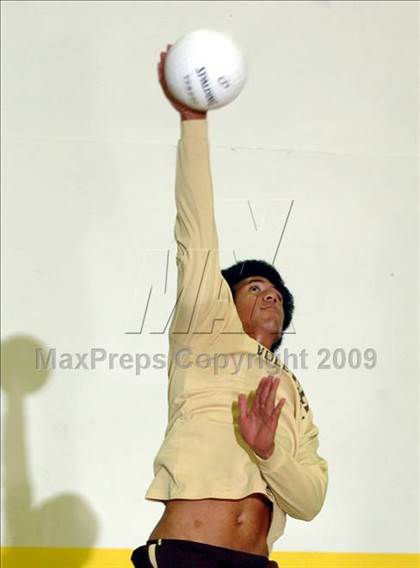 Thumbnail 2 in Laguna Beach vs. Parker (CIF SoCal D3 Final) photogallery.