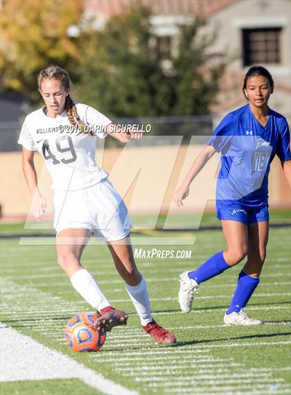 Thumbnail 2 in Chandler vs. Williams Field (Coyote Classic Tournament) photogallery.