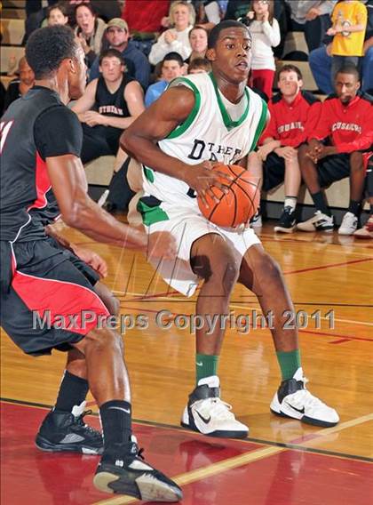 Thumbnail 3 in Long Island Lutheran vs. Farmingdale photogallery.