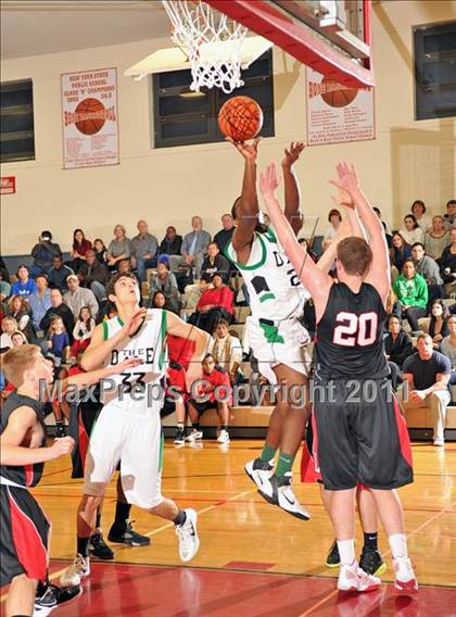 Thumbnail 1 in Long Island Lutheran vs. Farmingdale photogallery.