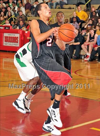 Thumbnail 3 in Long Island Lutheran vs. Farmingdale photogallery.