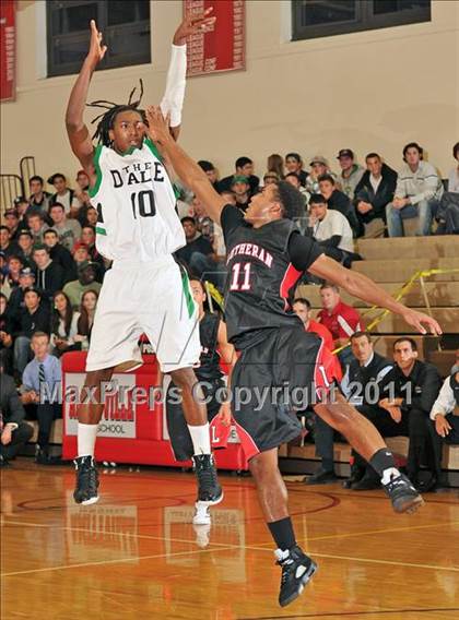 Thumbnail 2 in Long Island Lutheran vs. Farmingdale photogallery.