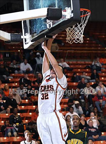 Thumbnail 1 in Grace Davis vs. Merced (CIF SJS D1 Playoffs) photogallery.