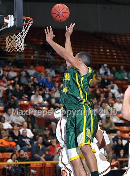 Thumbnail 1 in Grace Davis vs. Merced (CIF SJS D1 Playoffs) photogallery.