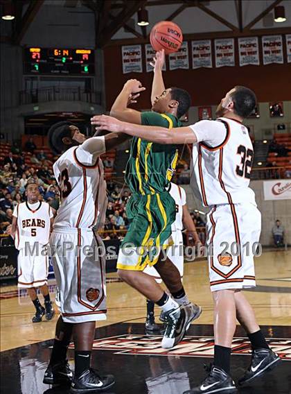 Thumbnail 2 in Grace Davis vs. Merced (CIF SJS D1 Playoffs) photogallery.