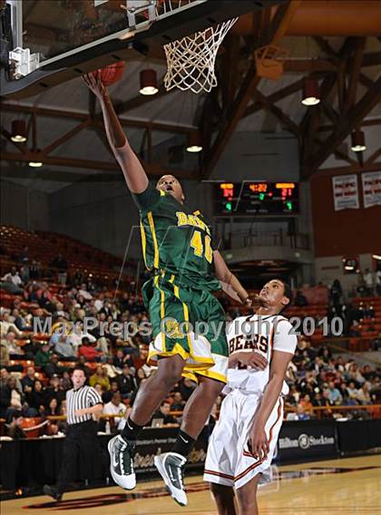 Thumbnail 2 in Grace Davis vs. Merced (CIF SJS D1 Playoffs) photogallery.