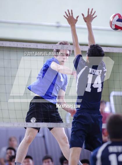 Thumbnail 3 in Los Angeles CES vs. Elizabeth (CIF LACS D2 Final) photogallery.