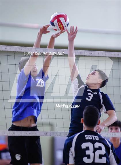 Thumbnail 3 in Los Angeles CES vs. Elizabeth (CIF LACS D2 Final) photogallery.