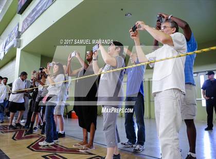 Thumbnail 3 in Los Angeles CES vs. Elizabeth (CIF LACS D2 Final) photogallery.