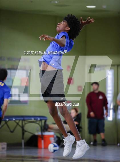 Thumbnail 3 in Los Angeles CES vs. Elizabeth (CIF LACS D2 Final) photogallery.
