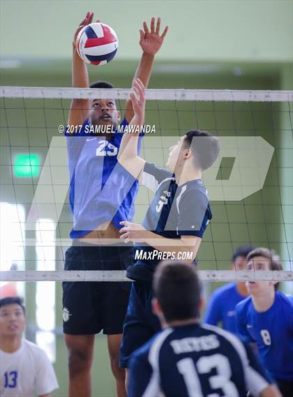 Thumbnail 3 in Los Angeles CES vs. Elizabeth (CIF LACS D2 Final) photogallery.