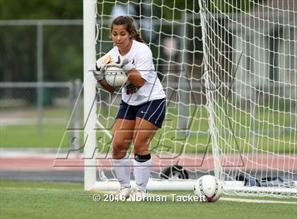 Thumbnail 1 in Aquinas vs Maize (KSHSAA 5A Semifinal) photogallery.