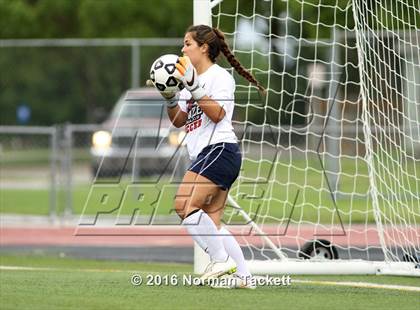 Thumbnail 2 in Aquinas vs Maize (KSHSAA 5A Semifinal) photogallery.